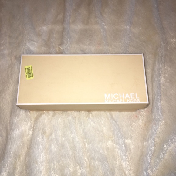 Michael Kors Flats - Picture 2 of 4